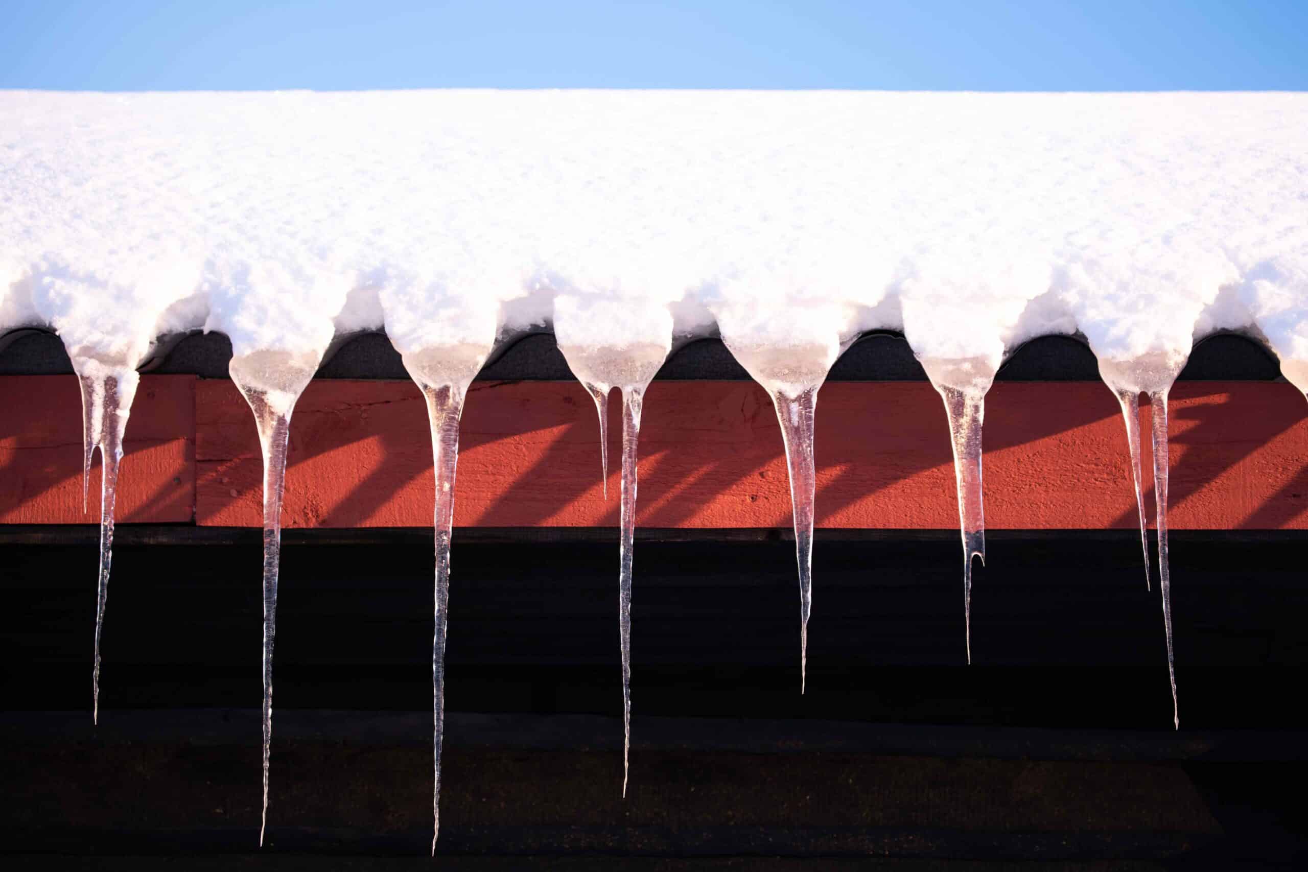 Ice Dam Buildup on Your Home